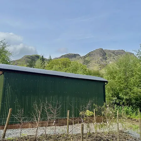 Willow Lodge, District Shepherd Hut With Hot Tub